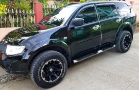 Selling Mitsubishi Montero 2009 Automatic Diesel in Samal