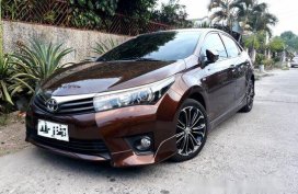 Brown Toyota Innova 2014 for sale Automatic