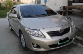 Selling Toyota Altis 2010 Manual Gasoline in Lipa