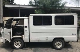Selling 2nd Hand Mitsubishi L300 1996 Manual Diesel at 130000 km in Angeles