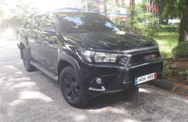Sell 2nd Hand 2017 Toyota Hilux at 35000 km in Quezon City