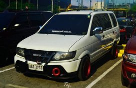 Selling Isuzu Crosswind 2014 Manual Diesel in Quezon City