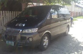 2nd Hand Hyundai Starex 2004 Manual Diesel for sale in Pavia