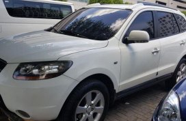 2nd Hand Hyundai Santa Fe 2009 at 90000 km for sale