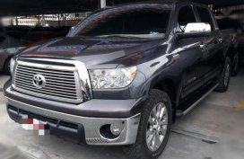 Selling 2nd Hand Toyota Tundra 2012 in Pasig