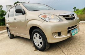 Selling 2nd Hand Toyota Avanza 2010 in Santiago