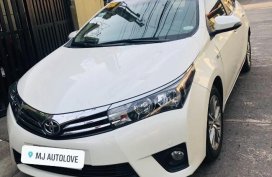 2nd Hand Toyota Corolla Altis 2015 at 40000 km for sale