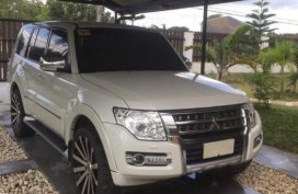 Selling Mitsubishi Pajero 2015 at 30000 km in Manila