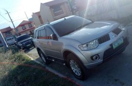 Selling 2nd Hand Mitsubishi Montero 2009 in Biñan