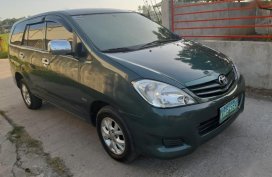 Toyota Innova 2011 Manual Diesel for sale in Rosario