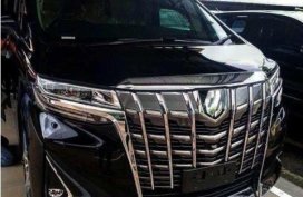 Selling Toyota Alphard 2019 in Makati