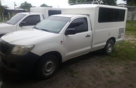 2nd Hand Toyota Hilux 2013 at 96468 km for sale