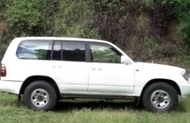 Selling 2nd Hand Toyota Land Cruiser 2004 in Davao City