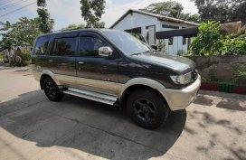 Selling 2nd Hand Isuzu Crosswind 2003 in Naga