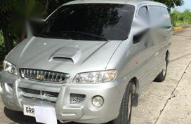 Selling Hyundai Starex 2004 Manual Diesel in Mandaue