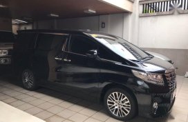 Black Toyota Alphard 2017 at 1700 km for sale