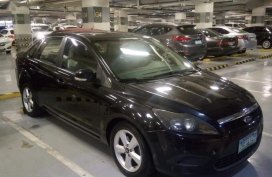 2nd Hand Ford Focus 2009 Sedan at 50000 km for sale