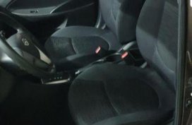 Sell 2nd Hand 2016 Hyundai Accent Automatic Gasoline at 30819 km in Taguig