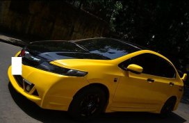 Selling Yellow 2006 Honda City in Makati