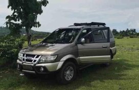 2nd Hand Isuzu Crosswind 2011 SUV at 85000 km for sale