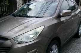Selling 2nd Hand Hyundai Tucson 2010 Manual Gasoline at 80000 km in Biñan