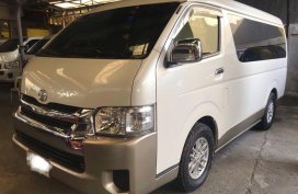 Selling 2nd Hand Toyota Hiace 2015 Automatic Diesel at 20000 km in Pasig