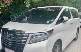 Selling 2nd Hand Toyota Alphard 2015 in Taguig