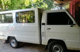 Selling White Mitsubishi L300 2013 at 70000 km 
