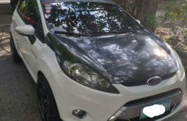 Selling 2nd Hand Ford Fiesta 2010 in Makati