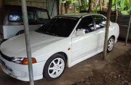 Selling 2nd Hand Mitsubishi Lancer 1998 in Santa Maria