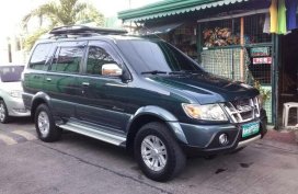 Selling Isuzu Crosswind 2011 Manual Diesel at 110000 km in Lipa