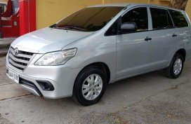 Sell 2nd Hand 2015 Toyota Innova Automatic Diesel in Rosales
