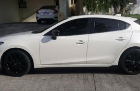 Selling Used Mazda 2 2015 in Muntinlupa