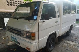 Selling Mitsubishi L300 2011 Manual Diesel in Quezon City