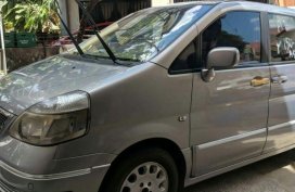 Selling Nissan Serena 2002 in Marikina