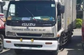 Selling Isuzu Forward 1997 Manual Diesel at 130000 km in Batangas City