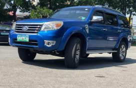 Selling Ford Everest 2010 Automatic Gasoline in Quezon City
