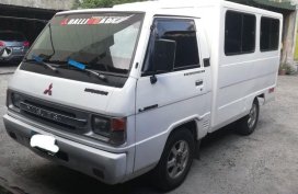 Selling Mitsubishi L300 2005 Manual Diesel in Manila