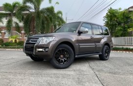 Sell 2nd Hand 2015 Mitsubishi Pajero Automatic Diesel in Manila