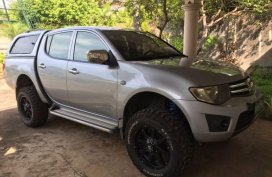 Selling Mitsubishi Strada 2010 Manual Diesel in Mariveles