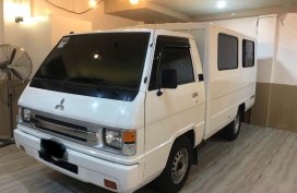 Selling 2nd Hand Mitsubishi L300 2010 in Lucban