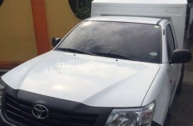 Selling 2nd Hand Toyota Hilux 2014 in Quezon City