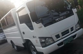 Isuzu Nhr 2008 at 90000 km for sale in Las Piñas