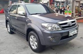 Selling 2nd Hand Toyota Fortuner 2007 Automatic Gasoline at 100000 km in Tanza