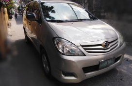 Selling 2nd Hand Toyota Innova 2009 at 80000 km in Makati