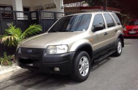 Selling 2nd Hand Ford Escape 2003 at 83868 km in Las Piñas