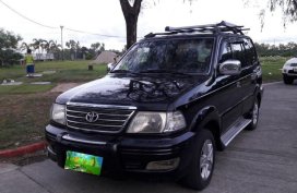 Selling 2nd Hand Toyota Revo 2004 in San Fernando