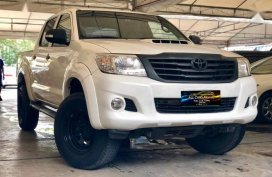 Selling Toyota Hilux 2013 Manual Diesel in Makati