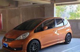 Selling Honda Jazz 2012 Automatic Gasoline in Morong