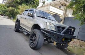 Selling Isuzu D-Max 2005 Automatic Diesel in Quezon City